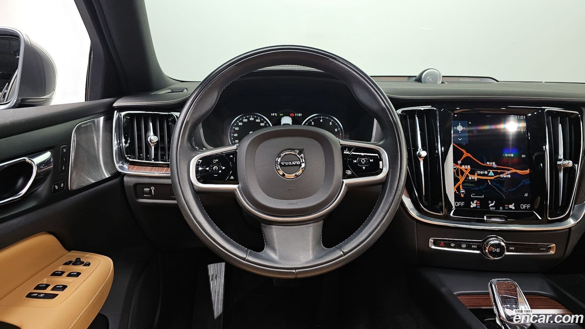 Main__Slider__Photo:S60 Volvo 2020.10-12