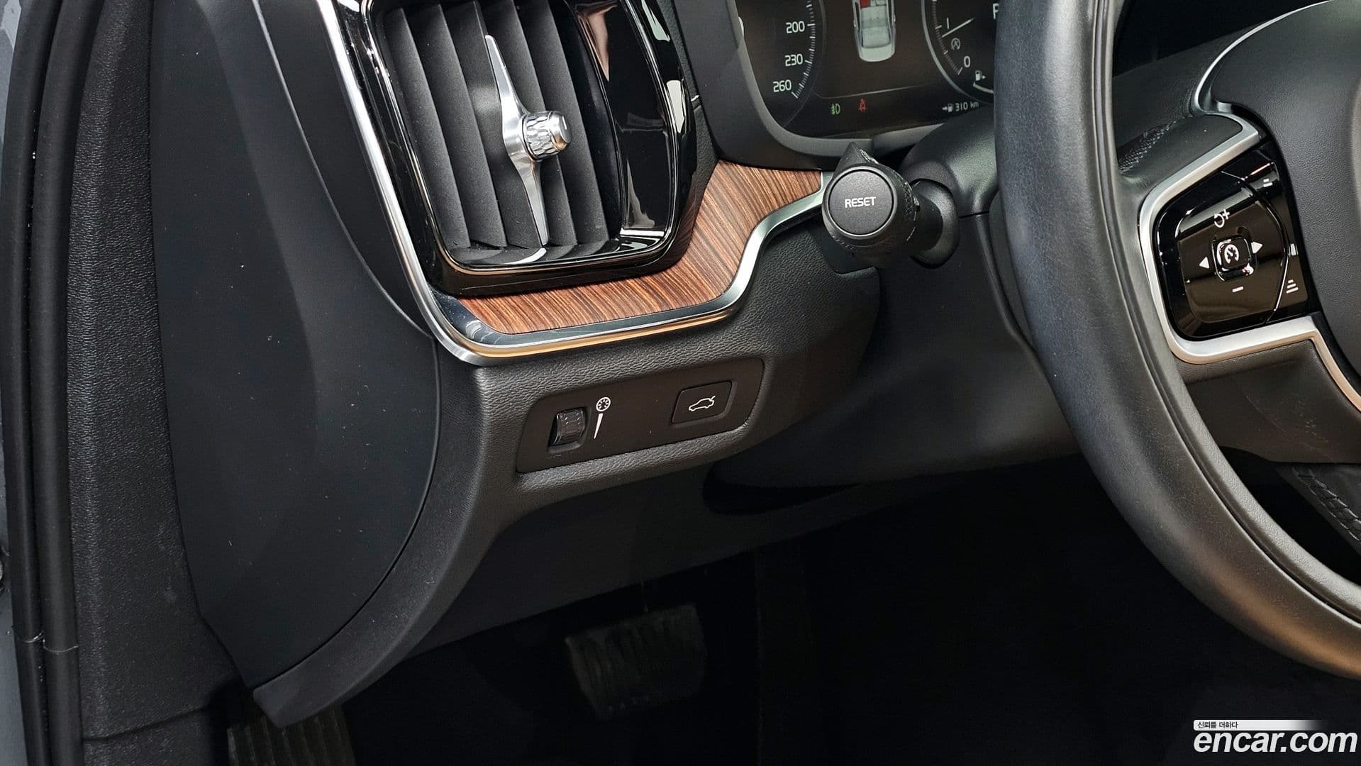 Main__Slider__Photo:S60 Volvo 2020.10-15