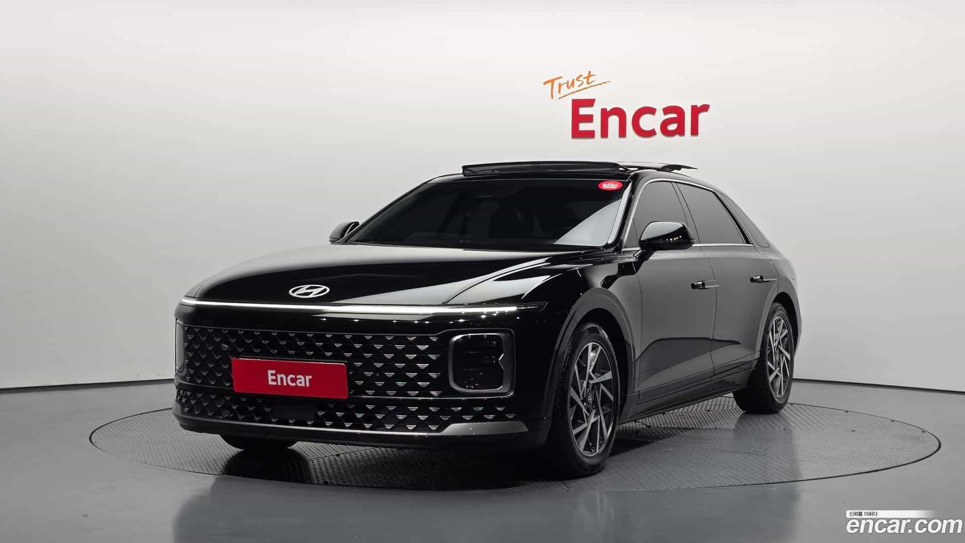 Grandeur Hyundai 2023.11-OUTER-001