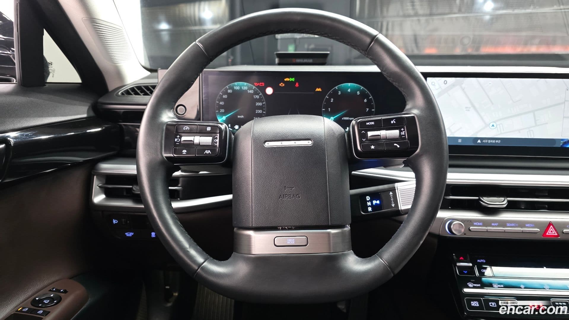 Main__Slider__Photo:Grandeur Hyundai 2023.11-12