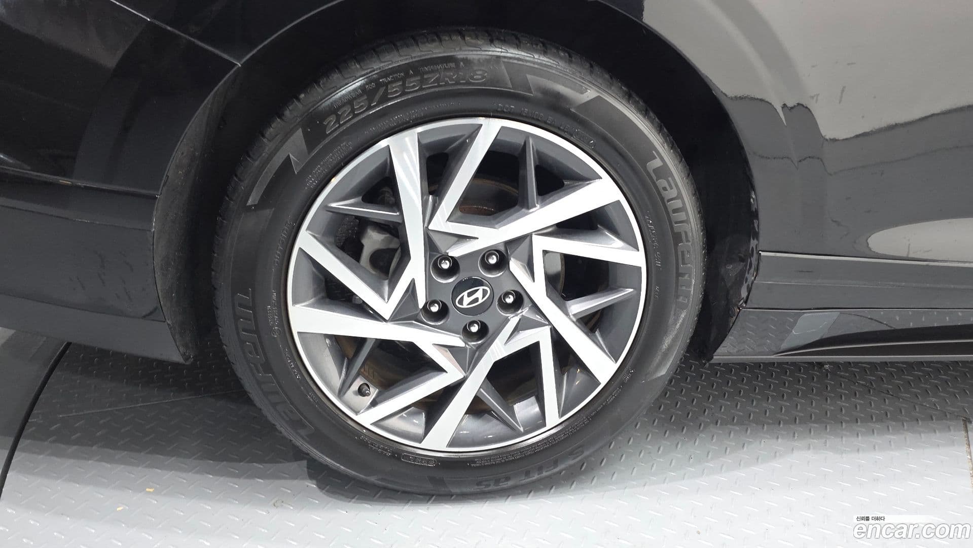 Main__Slider__Photo:Grandeur Hyundai 2023.11-20