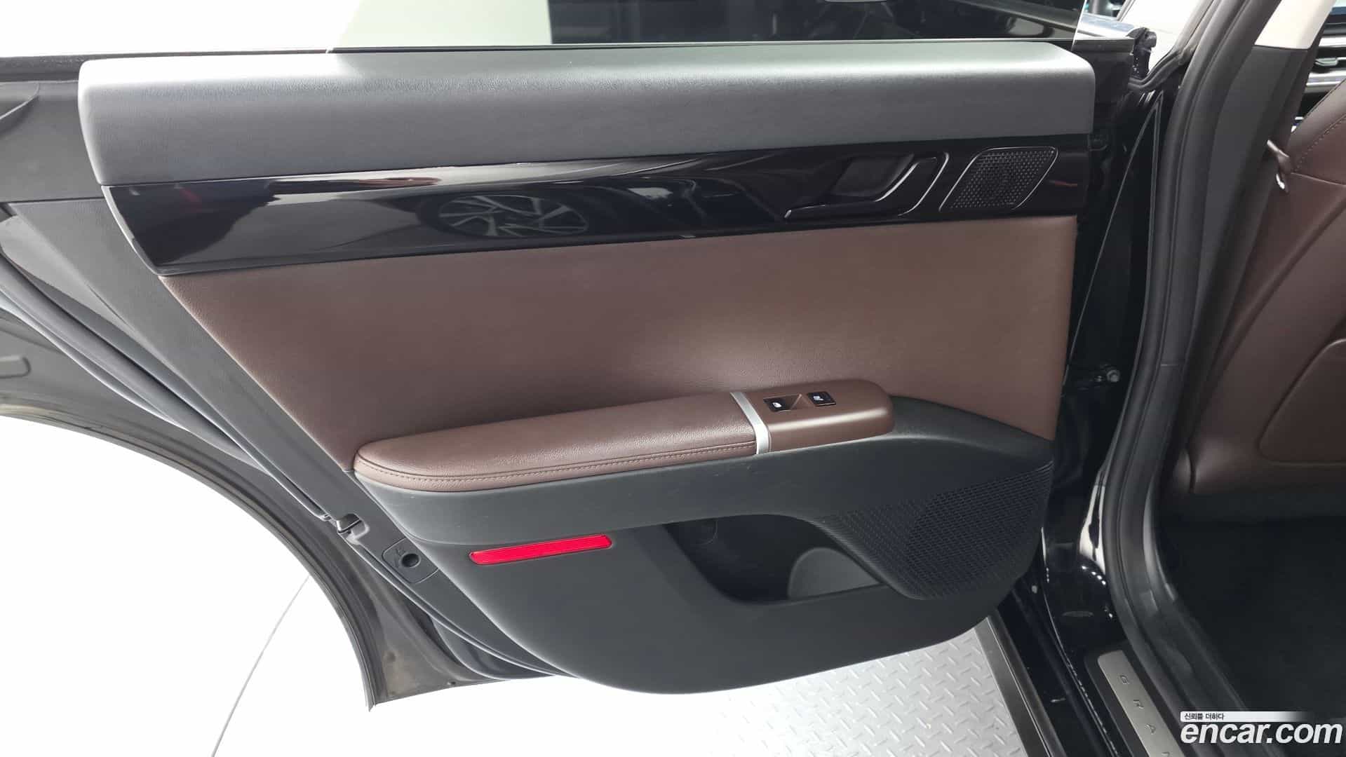 Grandeur Hyundai 2023.11-INNER-035