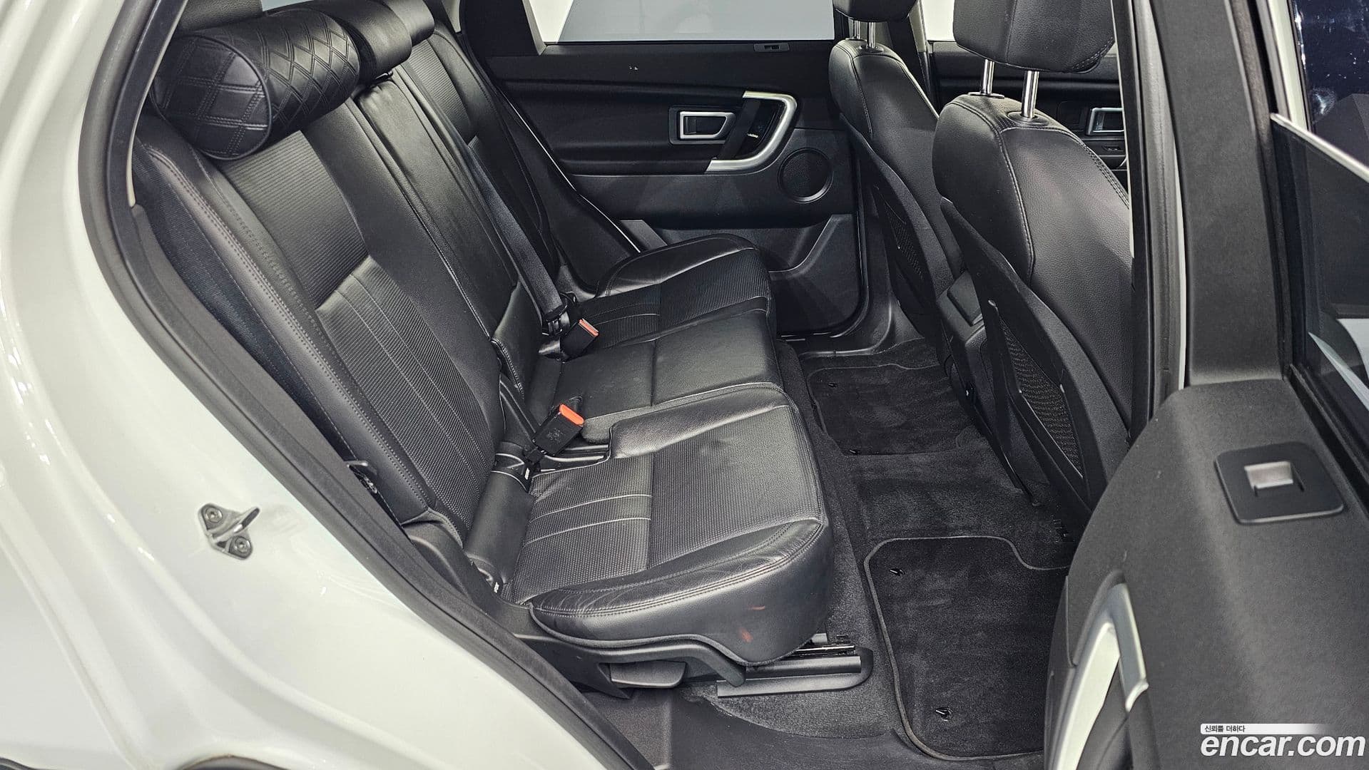 Main__Slider__Photo:Discovery Sport Land Rover 2018.11-10