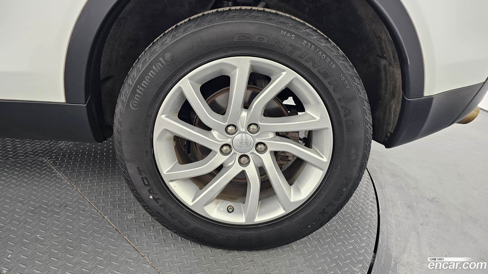 Main__Slider__Photo:Discovery Sport Land Rover 2018.11-20