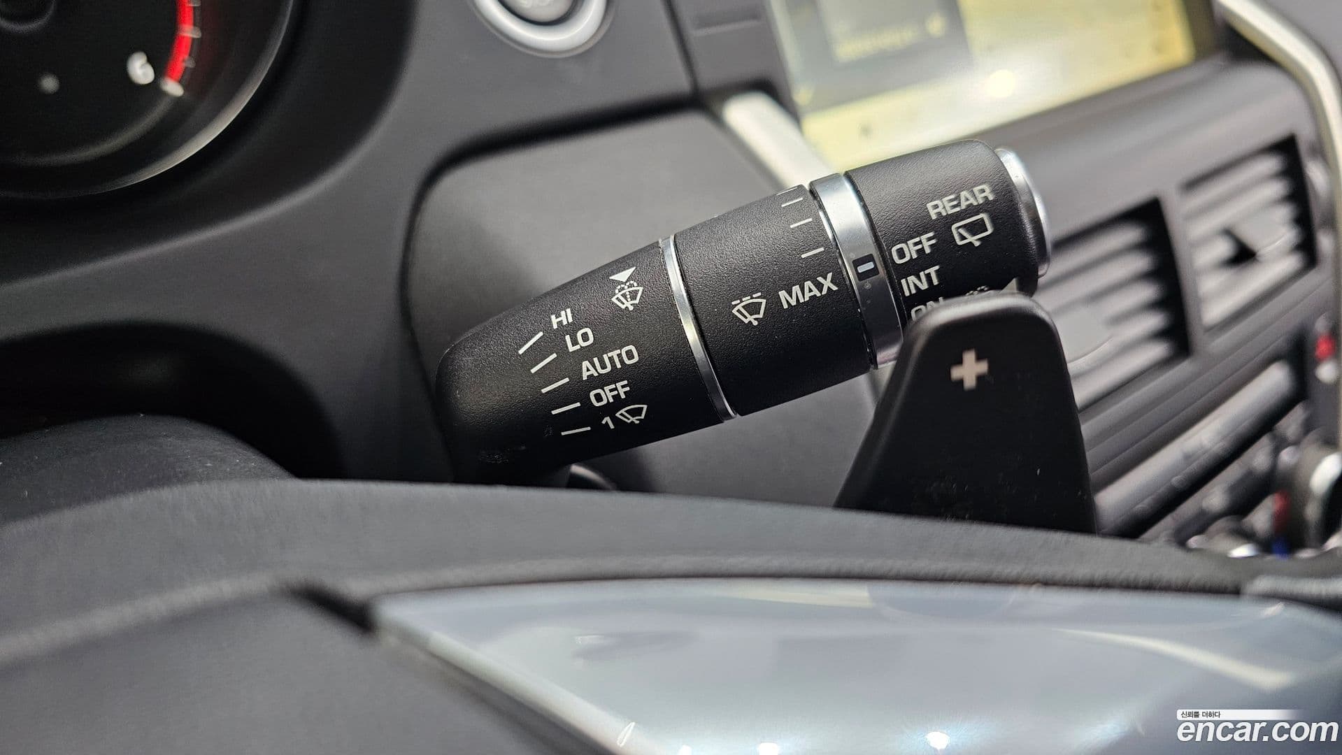 Main__Slider__Photo:Discovery Sport Land Rover 2018.11-26