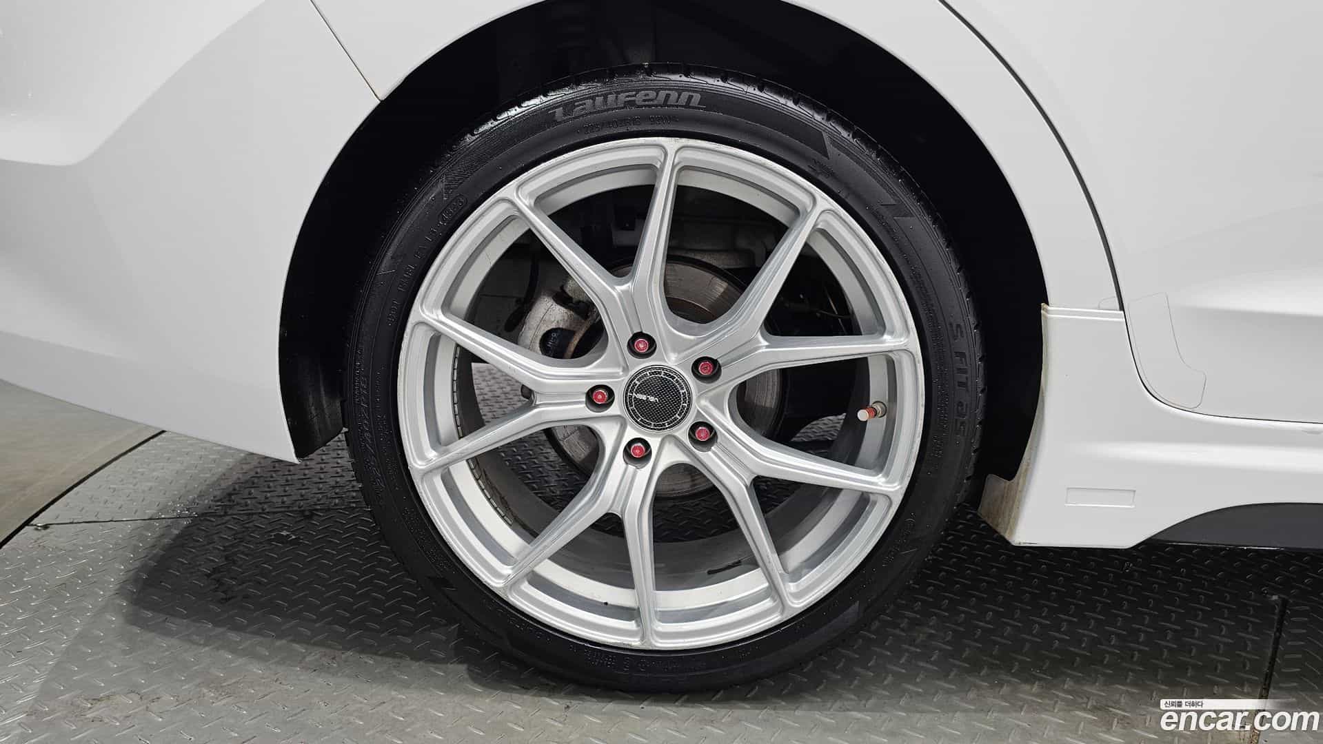 AVANTE Hyundai 2017.10-OUTER-005
