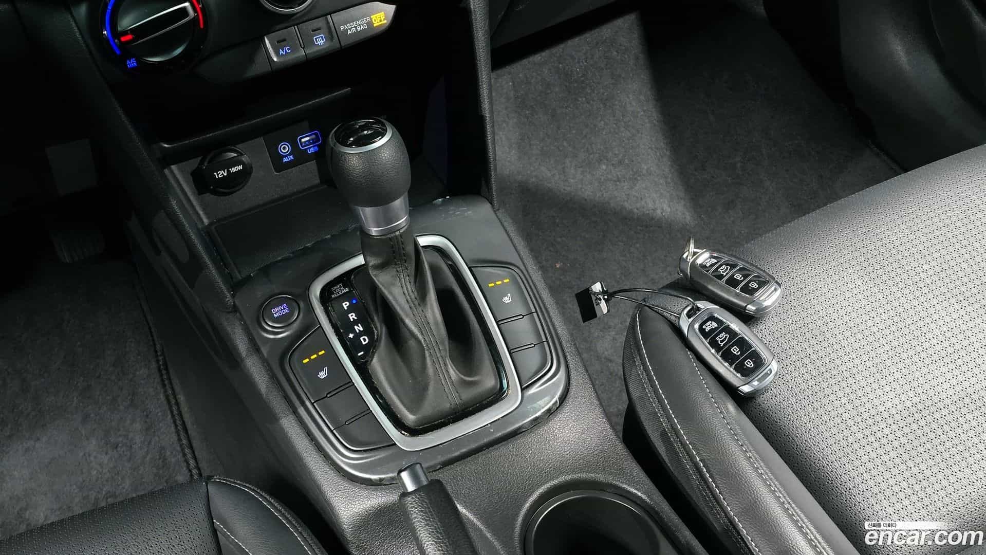 Kona Hyundai 2017.10-INNER-009