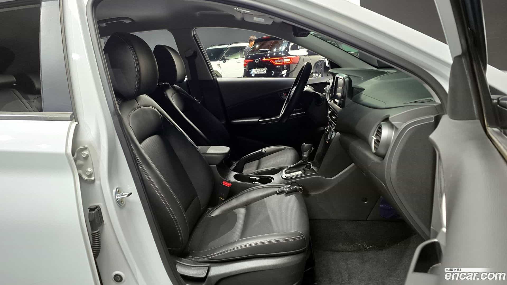 Kona Hyundai 2017.10-OPTION-016