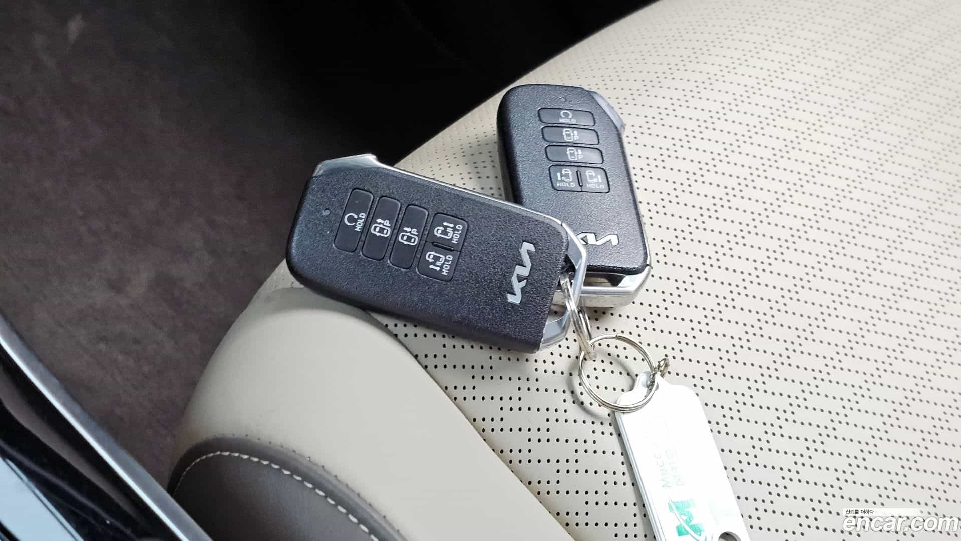 Canival Kia 2023.6-OPTION-044