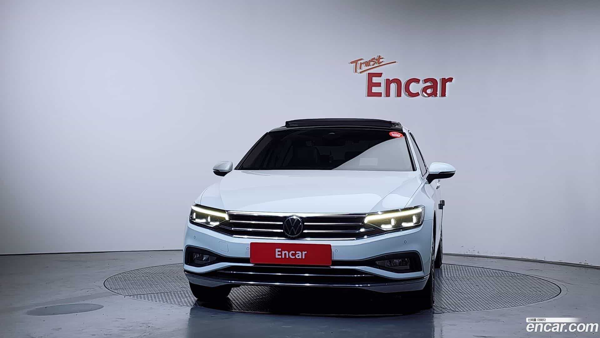 Passat Volkswagen 2022.6-OUTER-003