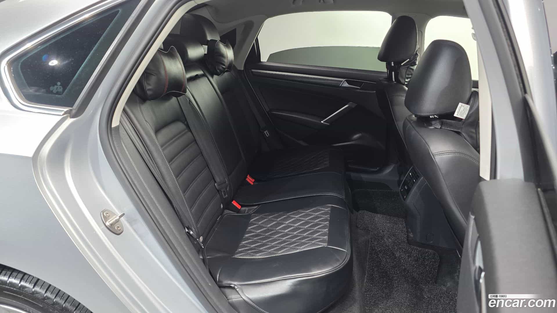 Passat Volkswagen 2018.9-OPTION-016