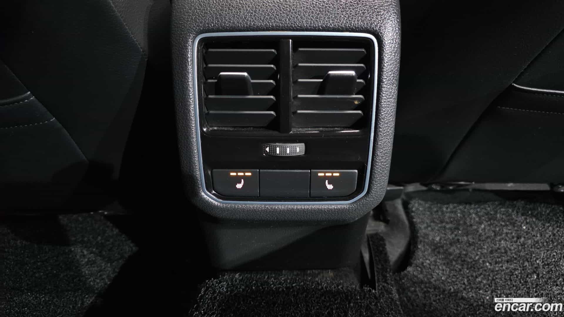 Passat Volkswagen 2018.9-OPTION-021