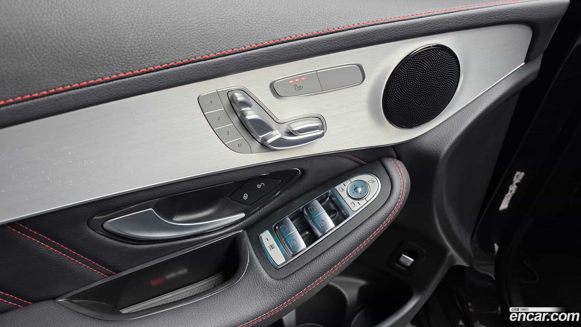 GLC-Class Mercedes-Benz 2022.2-OPTION-041