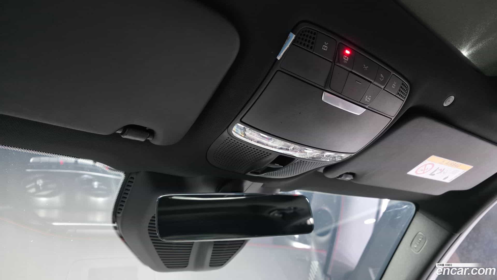 GLC-Class Mercedes-Benz 2022.2-OPTION-042