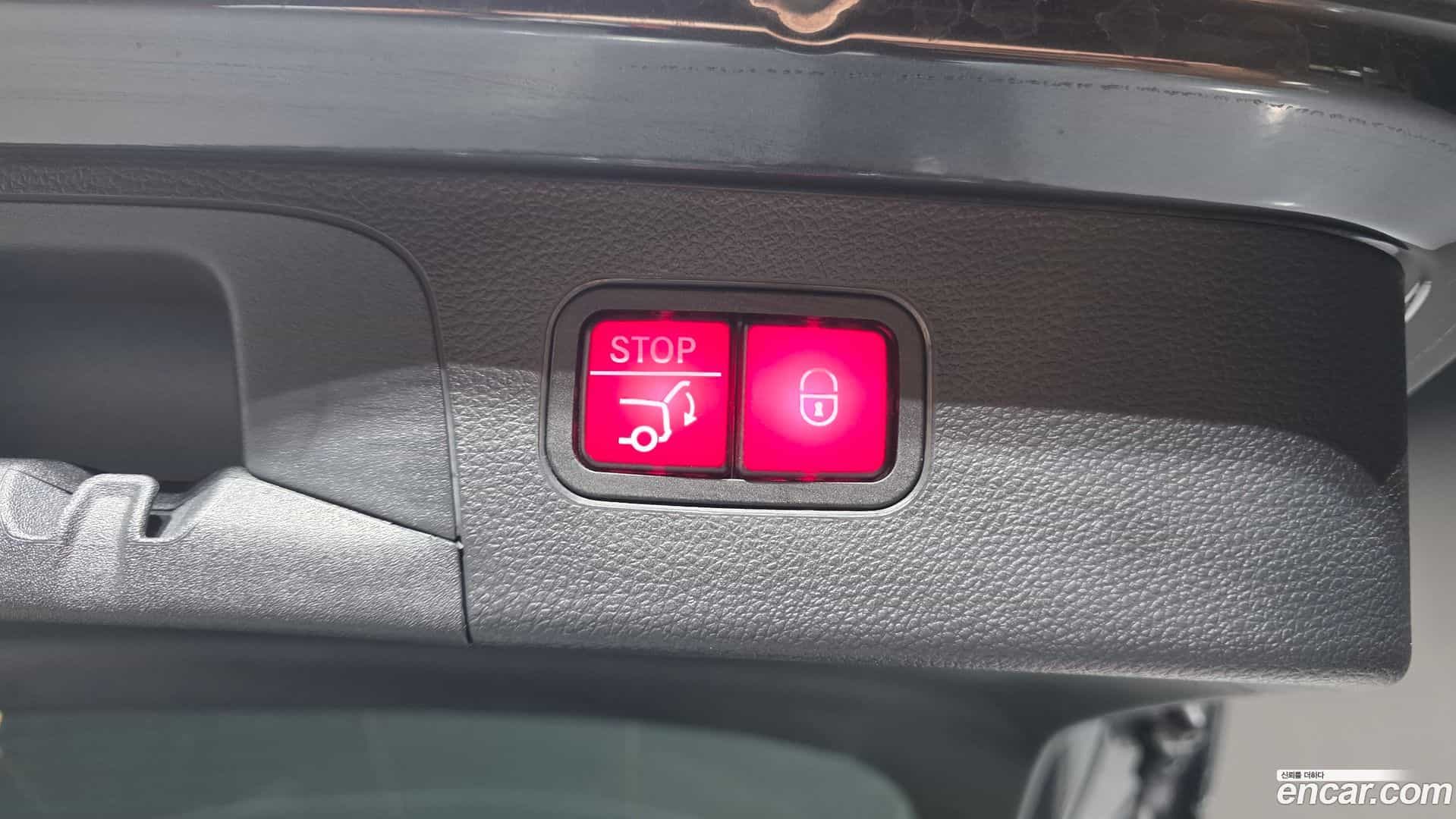 GLC-Class Mercedes-Benz 2022.2-OPTION-044