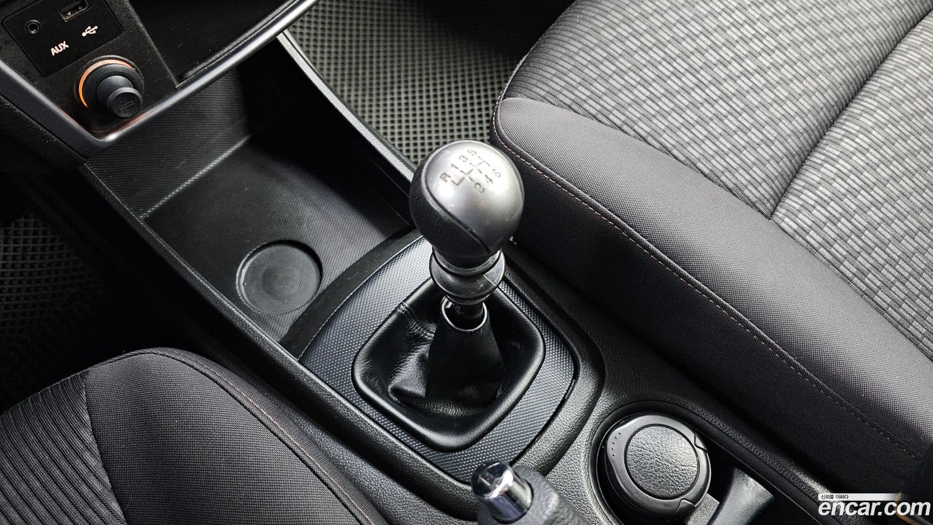 Main__Slider__Photo:KORANDO KG Mobility 2014.1-8