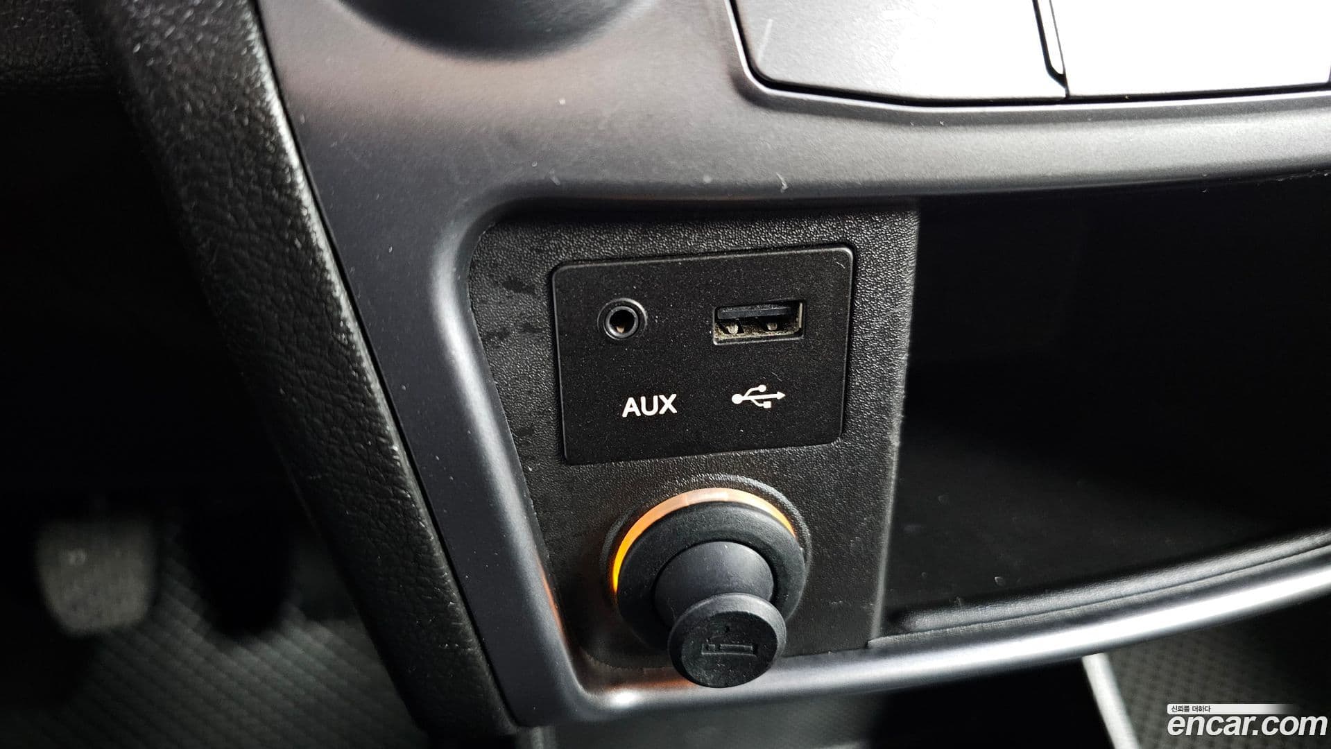 Main__Slider__Photo:KORANDO KG Mobility 2014.1-25