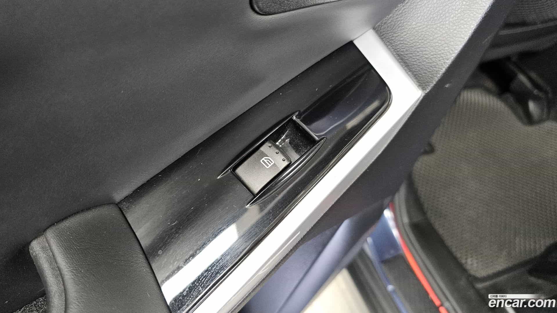 KORANDO KG Mobility 2014.1-OPTION-045