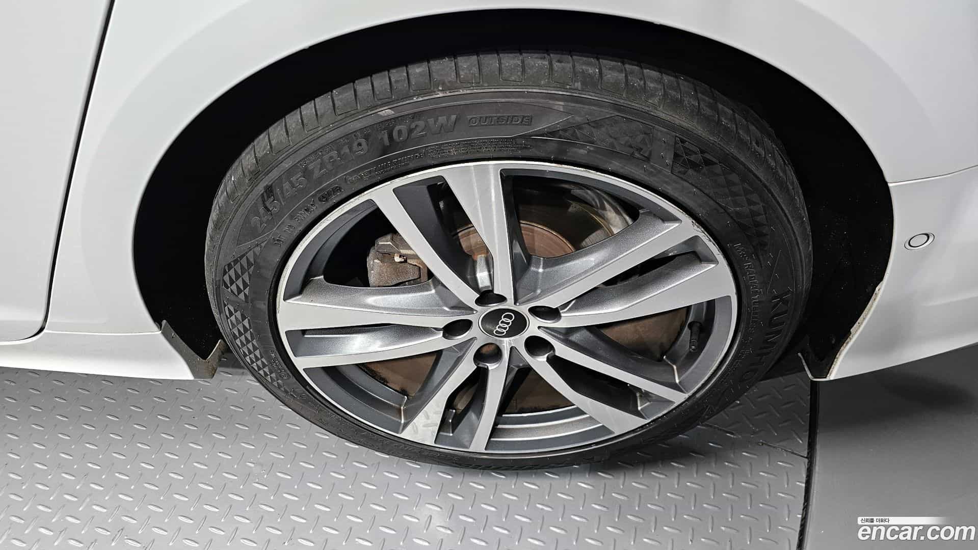 A6 Audi 2021.10-OUTER-031
