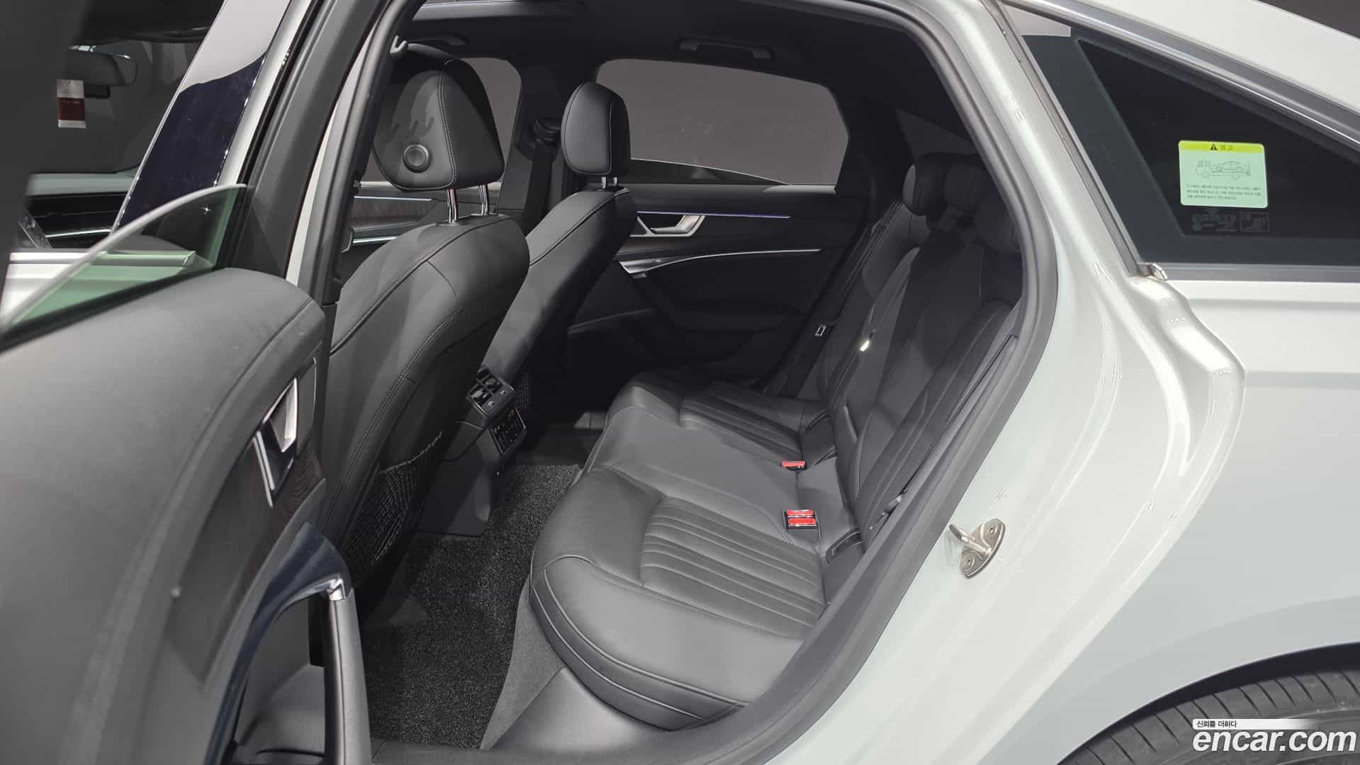 A6 Audi 2021.10-INNER-036