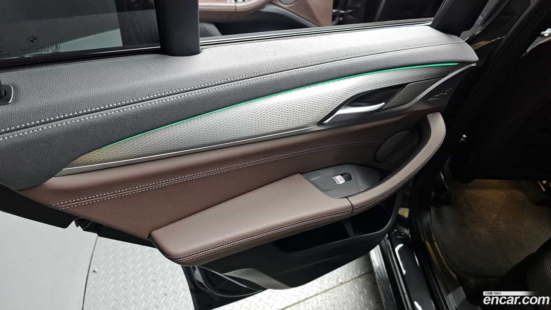 X4 BMW 2020.3-INNER-035