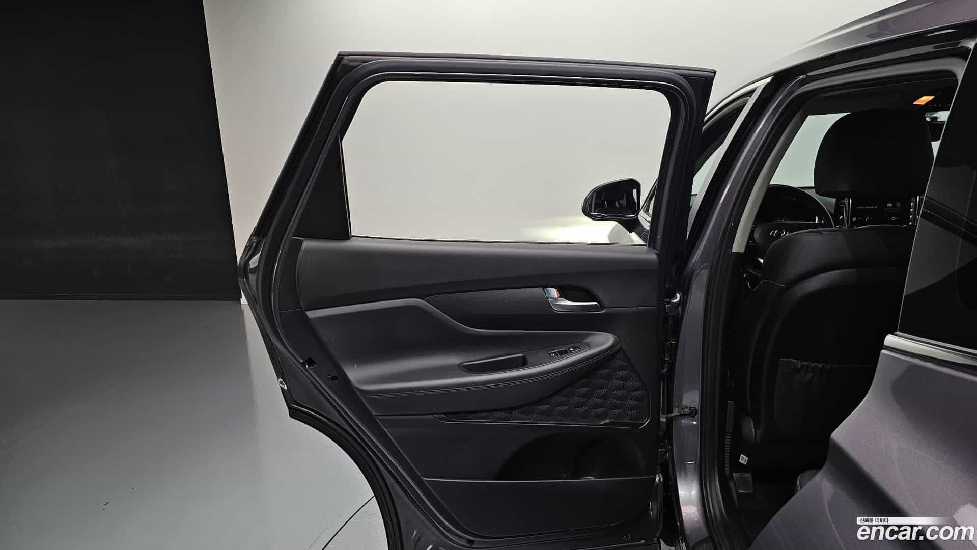 Santafe Hyundai 2021.2-INNER-035