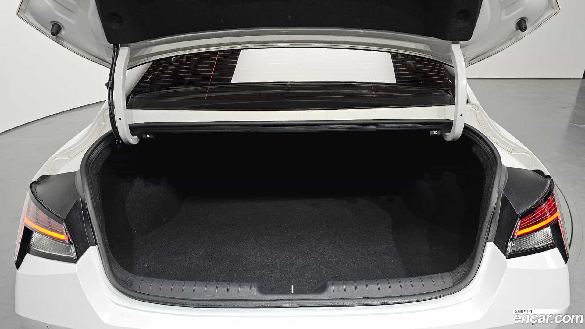 AVANTE Hyundai 2020.3-OPTION-024