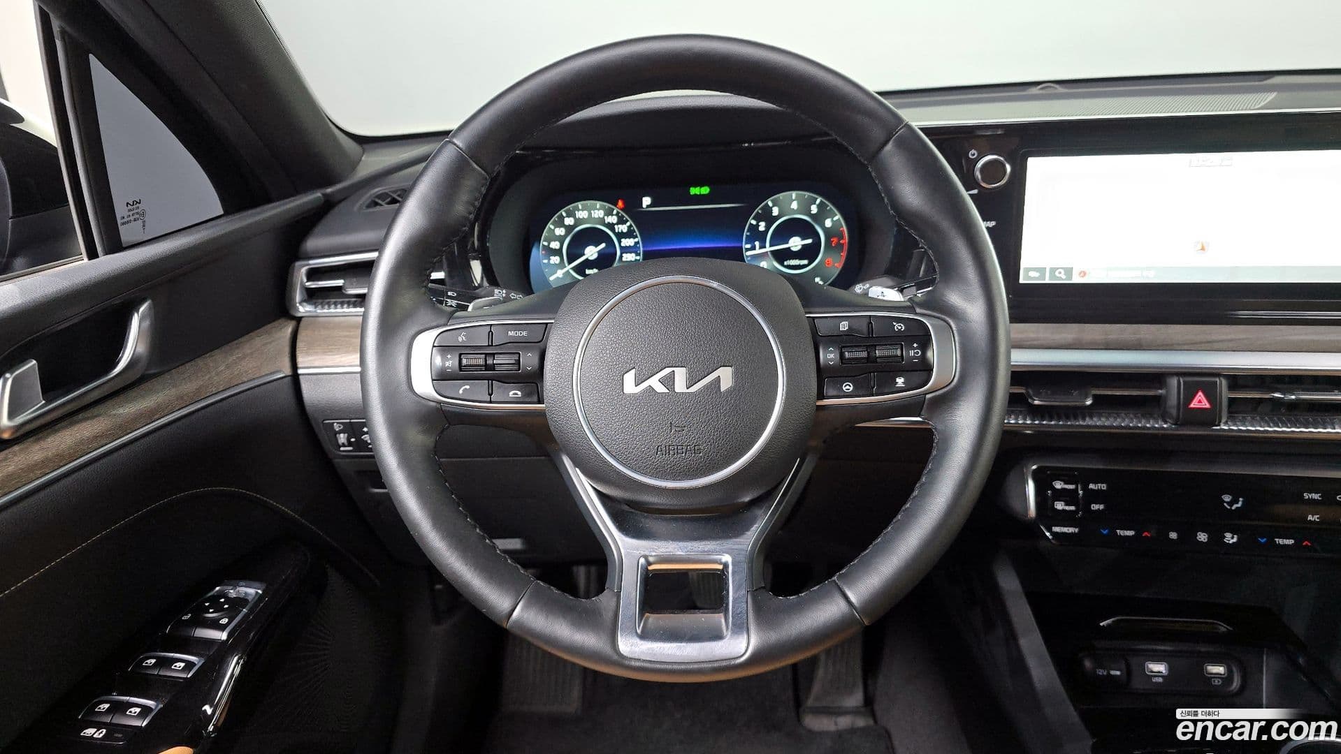Main__Slider__Photo:K5 Kia 2022.0-12