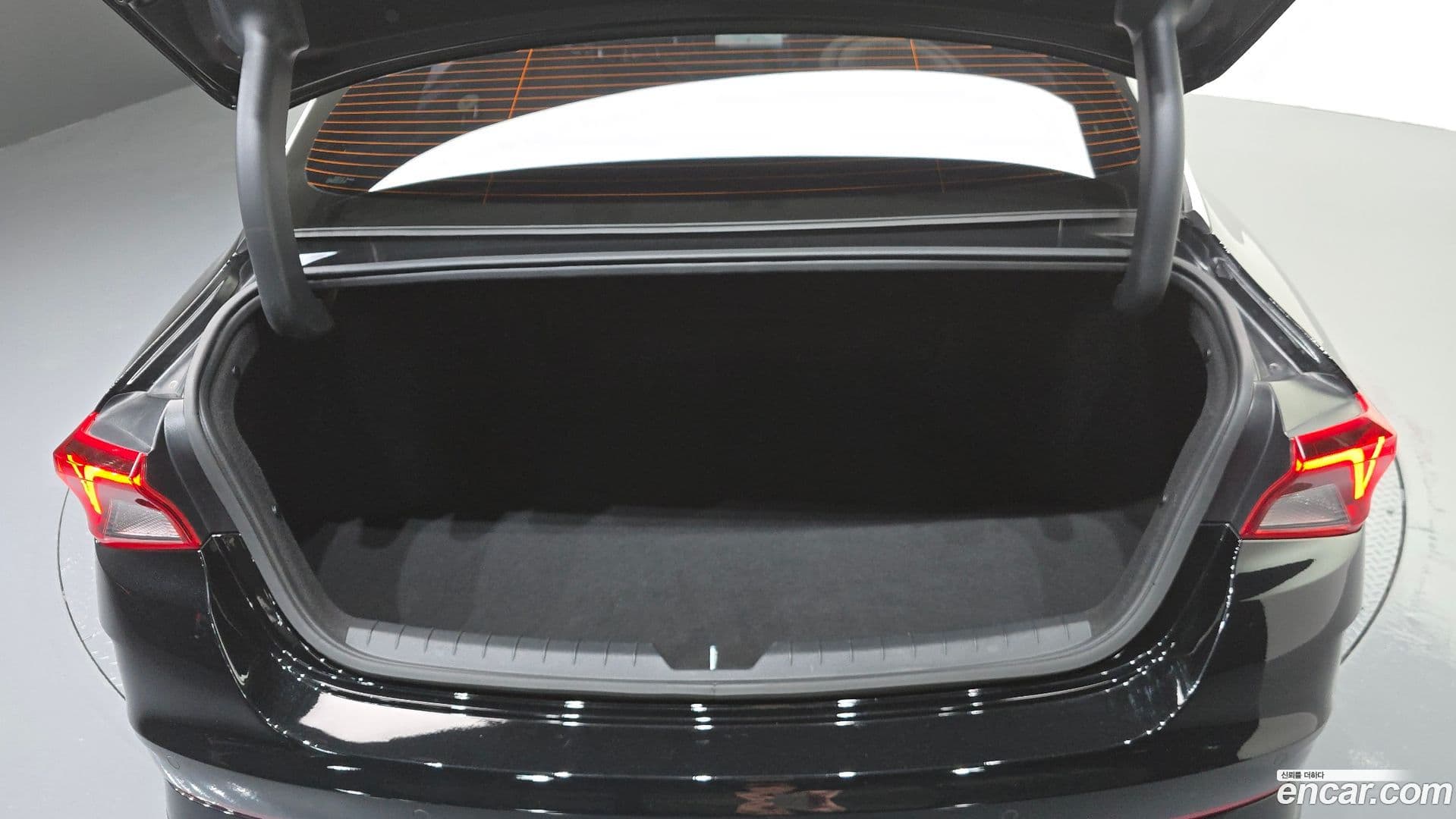 Main__Slider__Photo:K5 Kia 2022.0-19