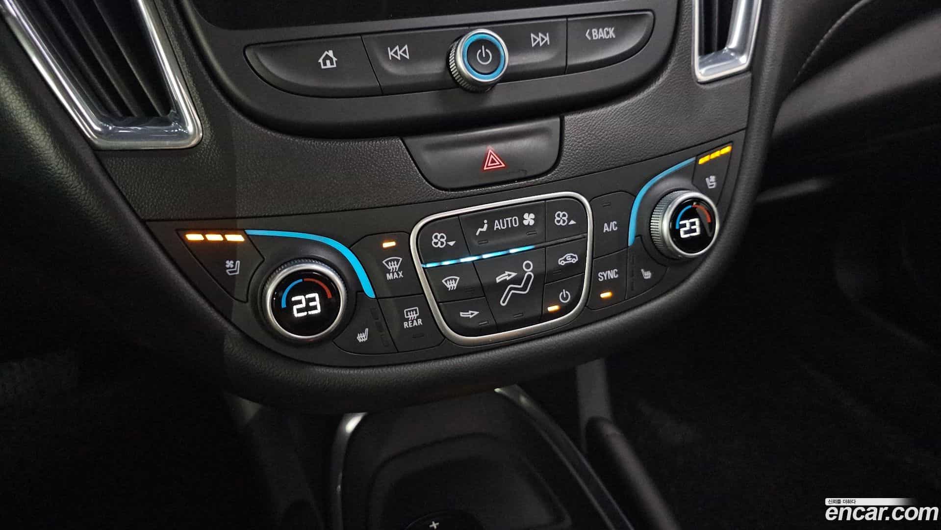Malibu Chevrolet 2017.4-OPTION-022
