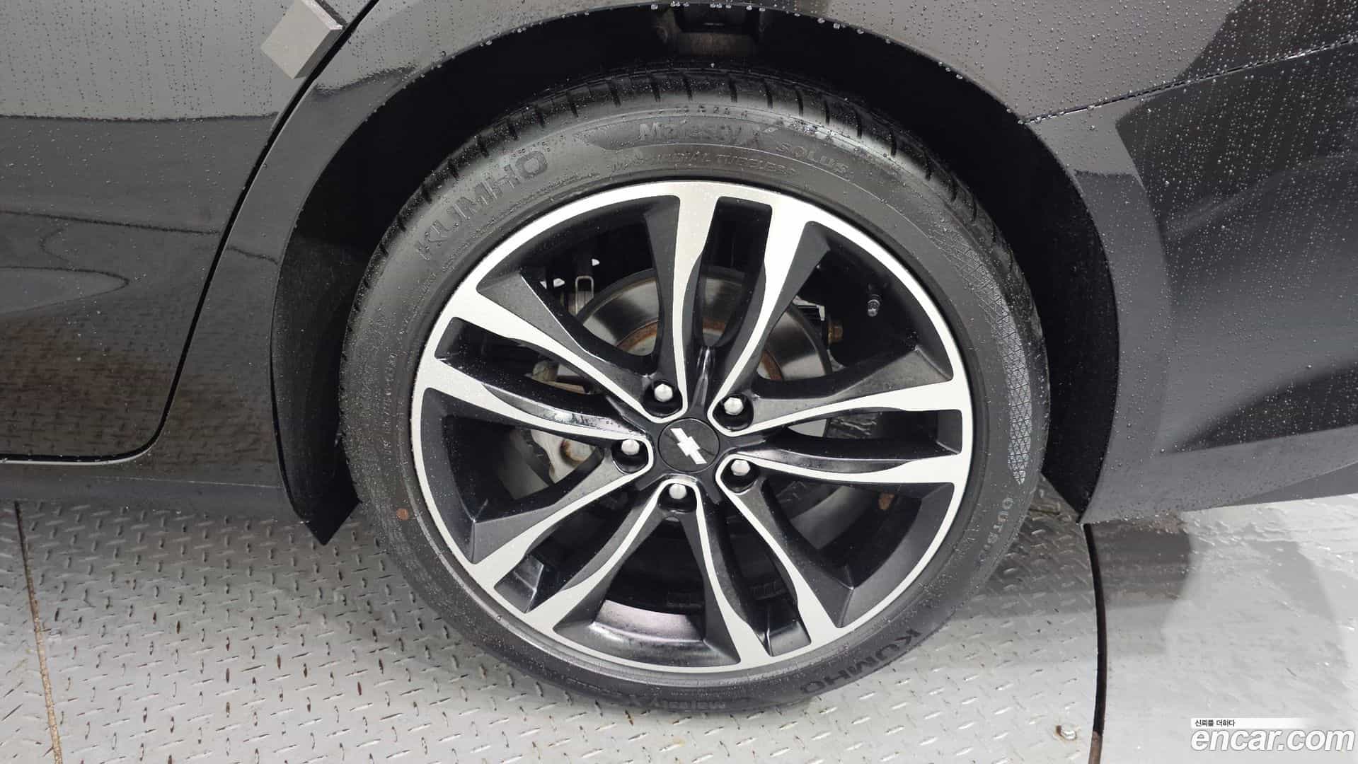 Malibu Chevrolet 2017.4-OUTER-031
