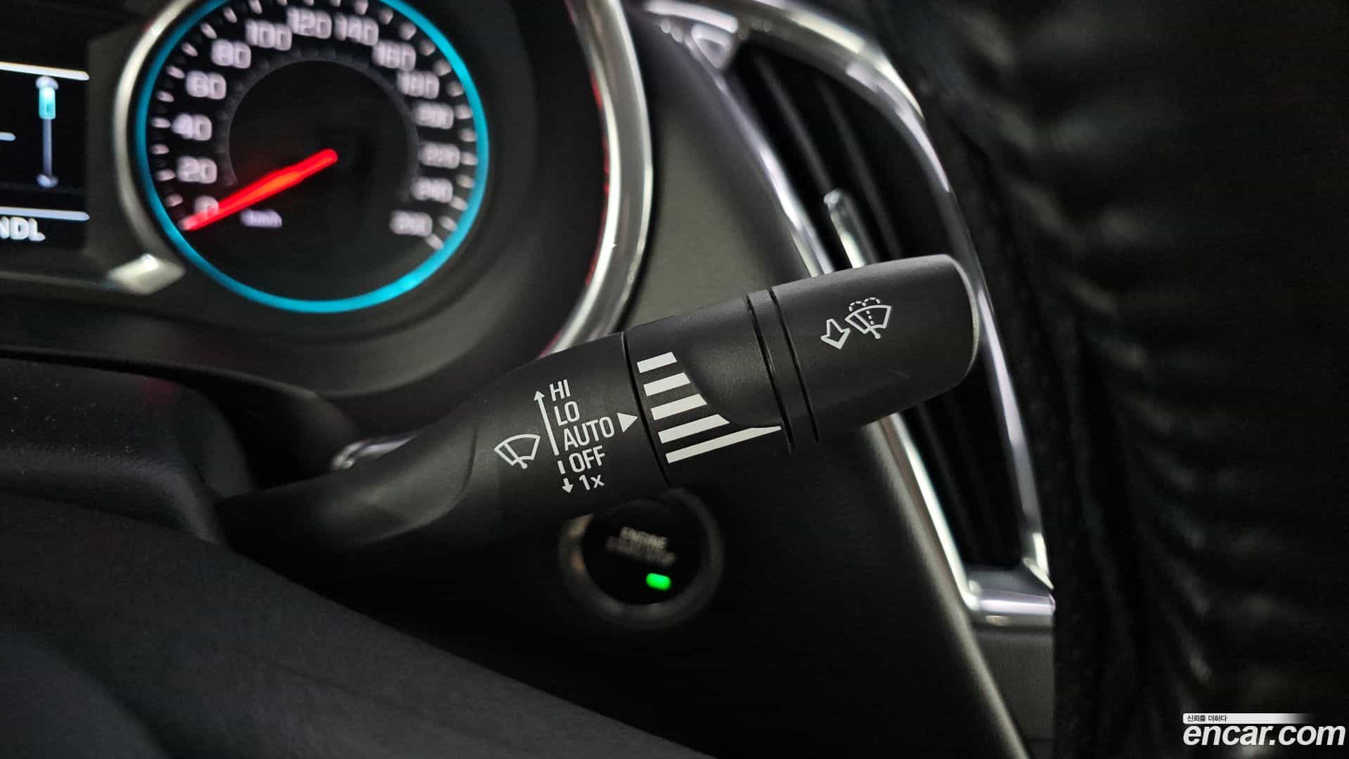 Malibu Chevrolet 2017.4-OPTION-041