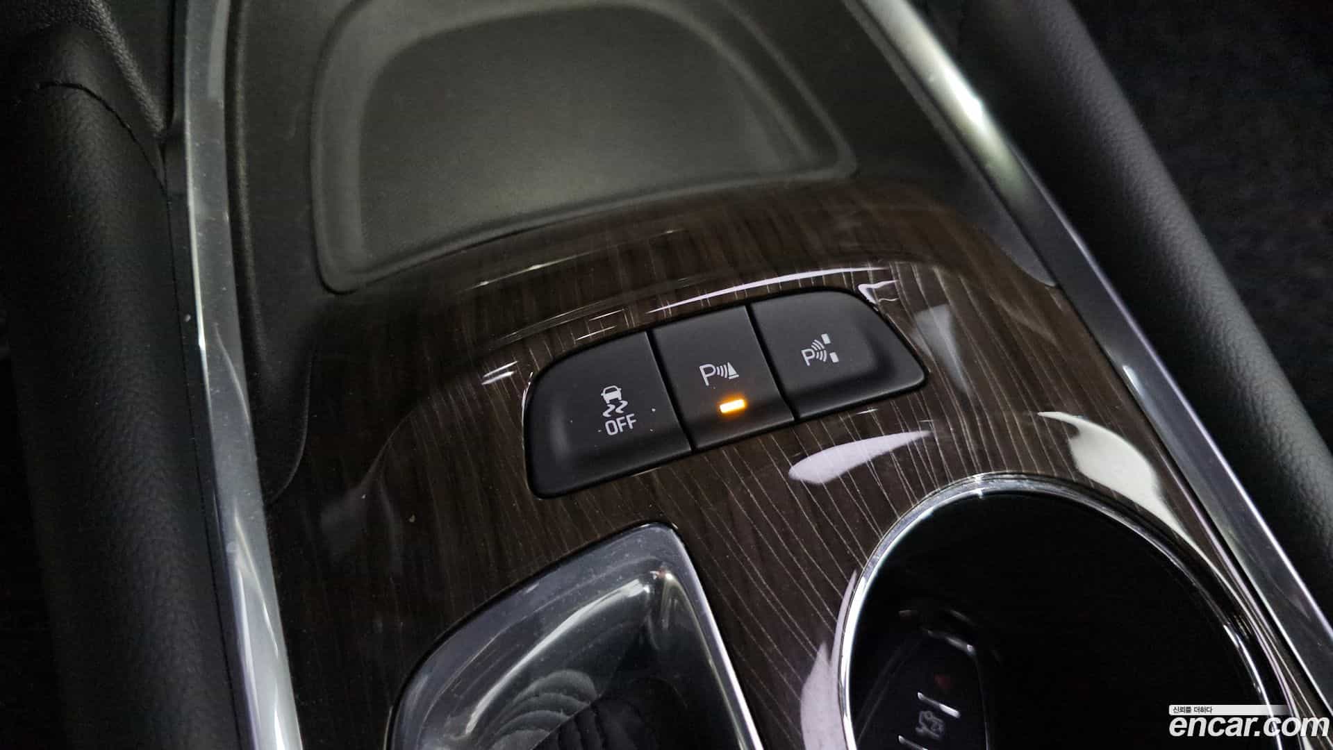 Malibu Chevrolet 2017.4-OPTION-049
