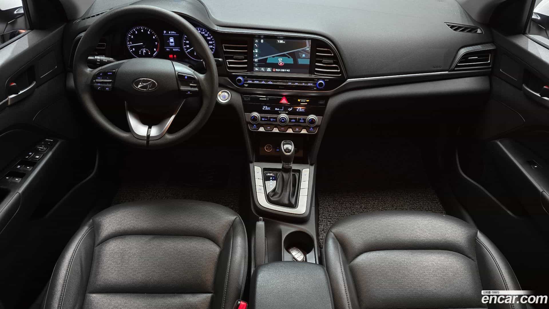AVANTE Hyundai 2018.11-INNER-007