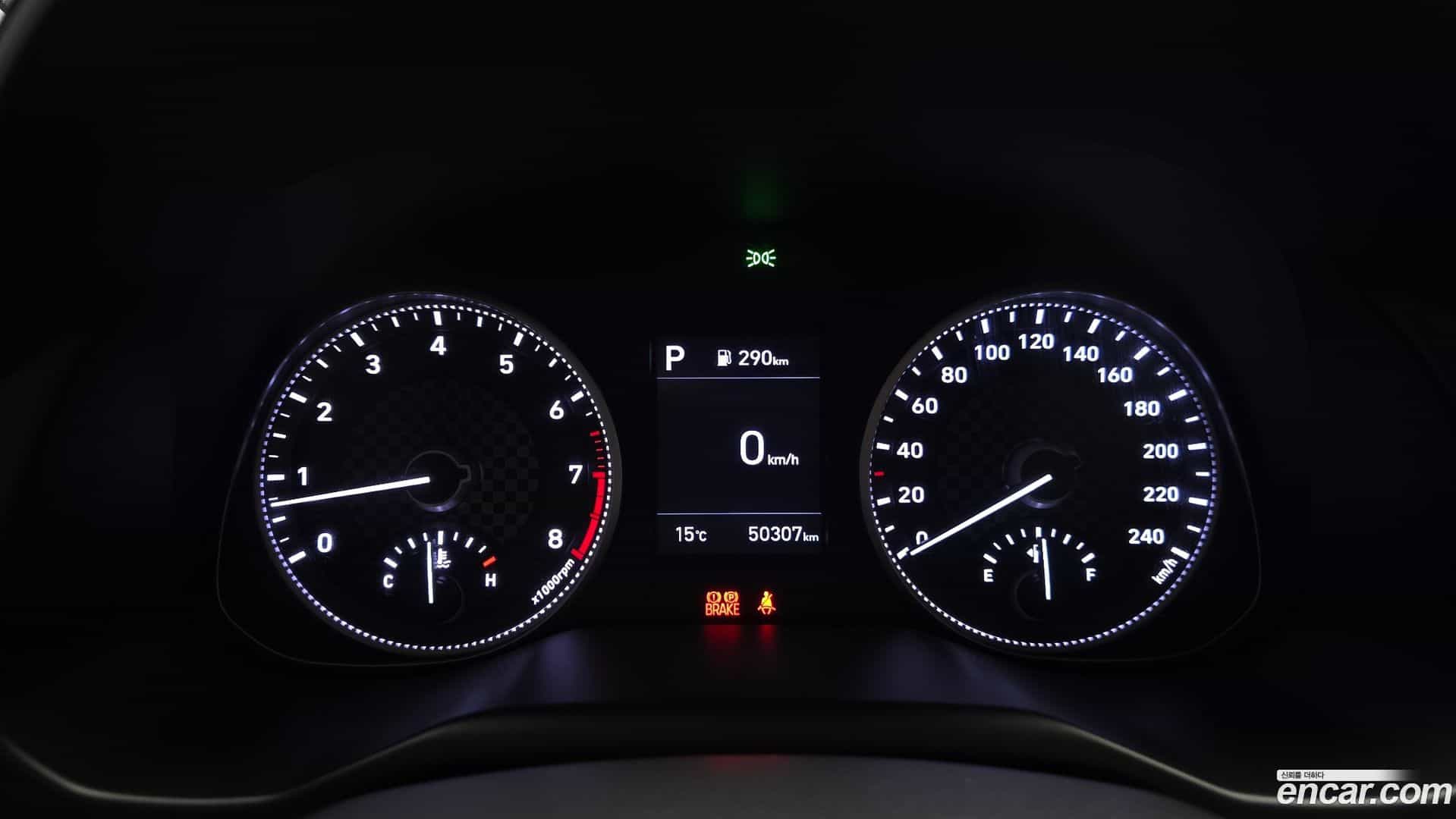 AVANTE Hyundai 2018.11-INNER-008