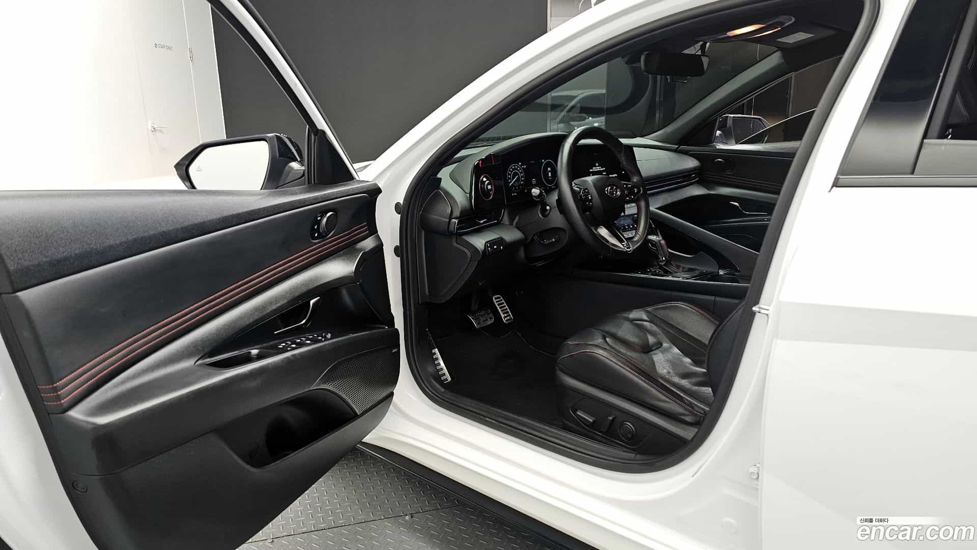 AVANTE Hyundai 2020.11-INNER-010