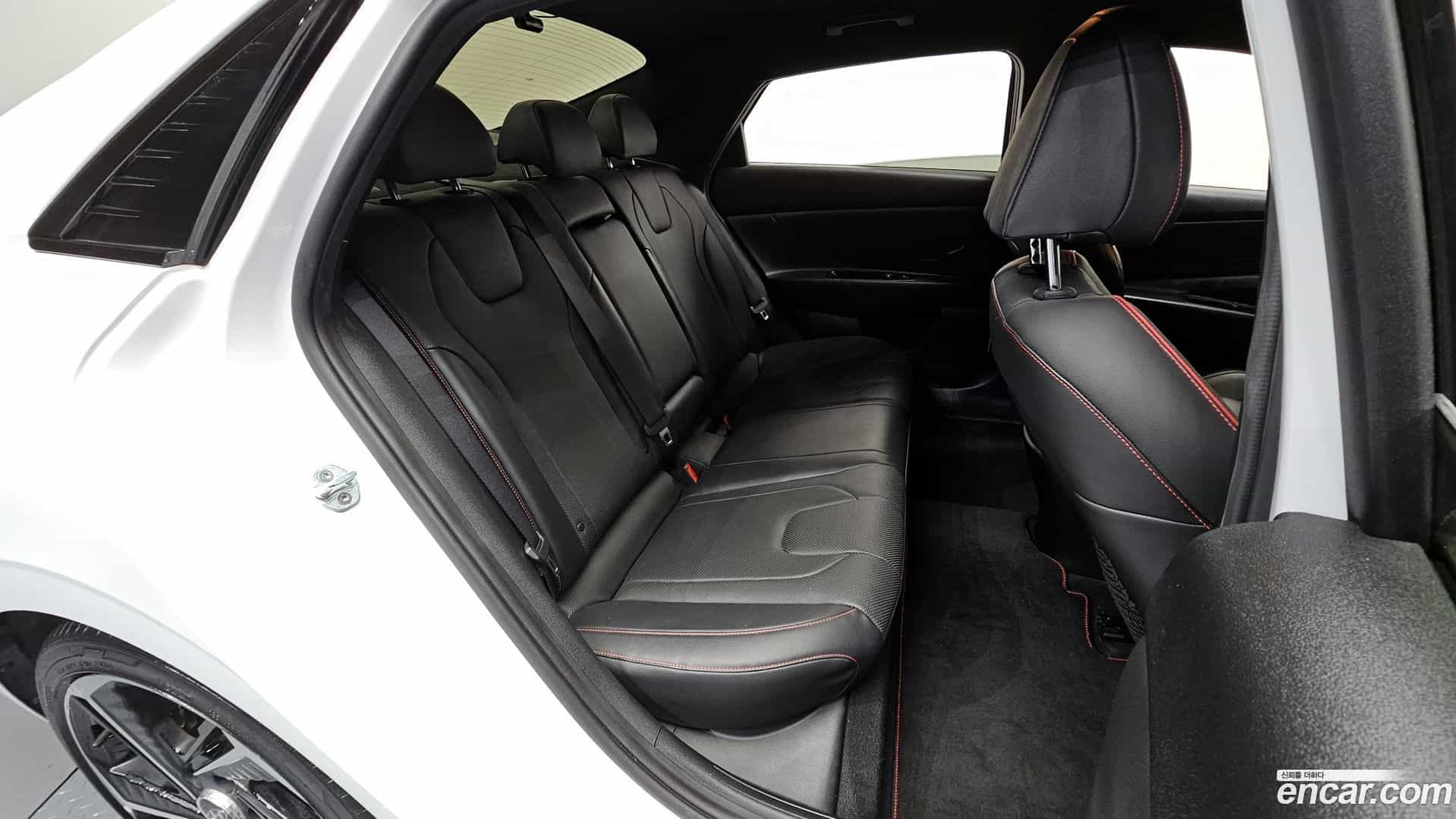 AVANTE Hyundai 2020.11-INNER-036