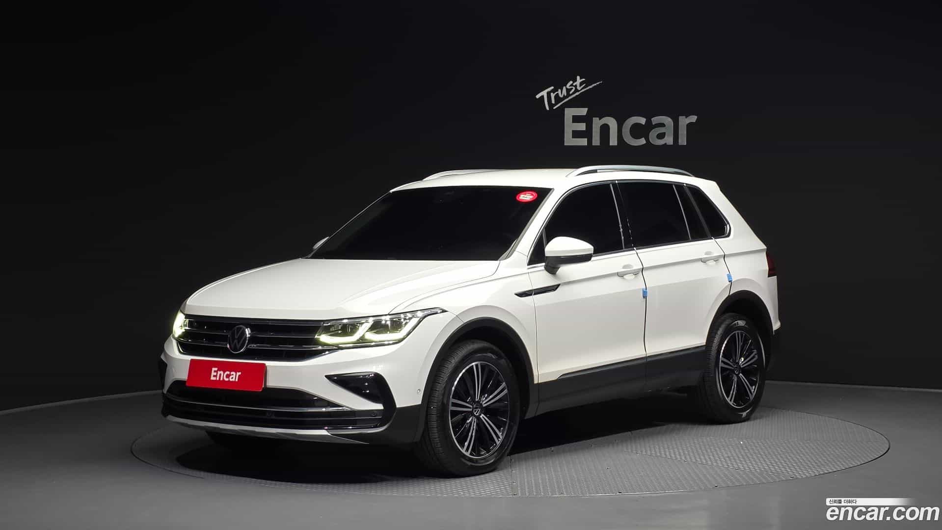 Tiguan Volkswagen 2022.3-OUTER-001
