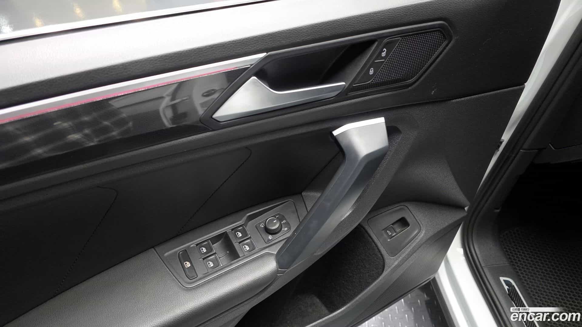 Tiguan Volkswagen 2022.3-OPTION-040