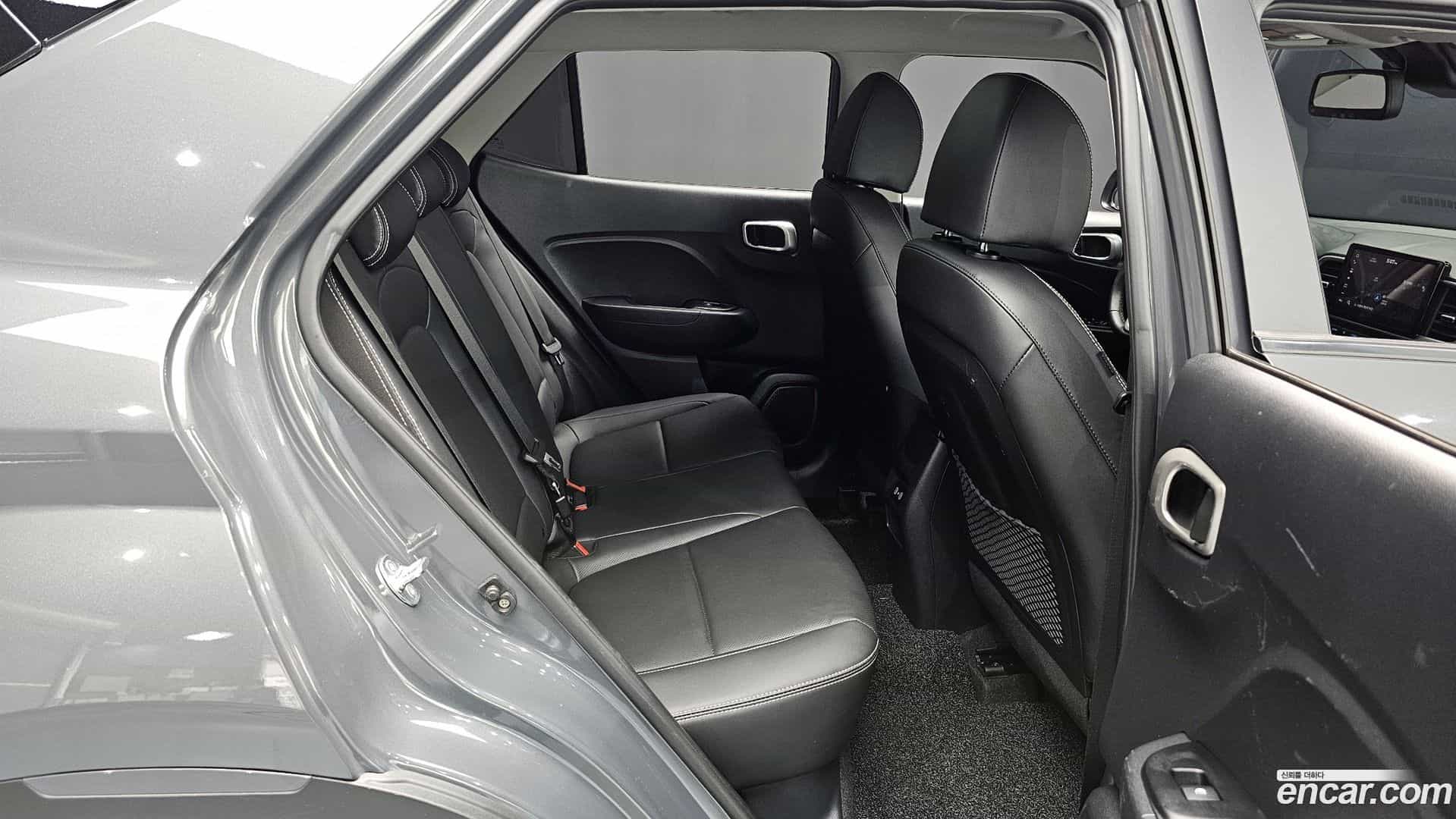 Venue Hyundai 2023.10-OPTION-015
