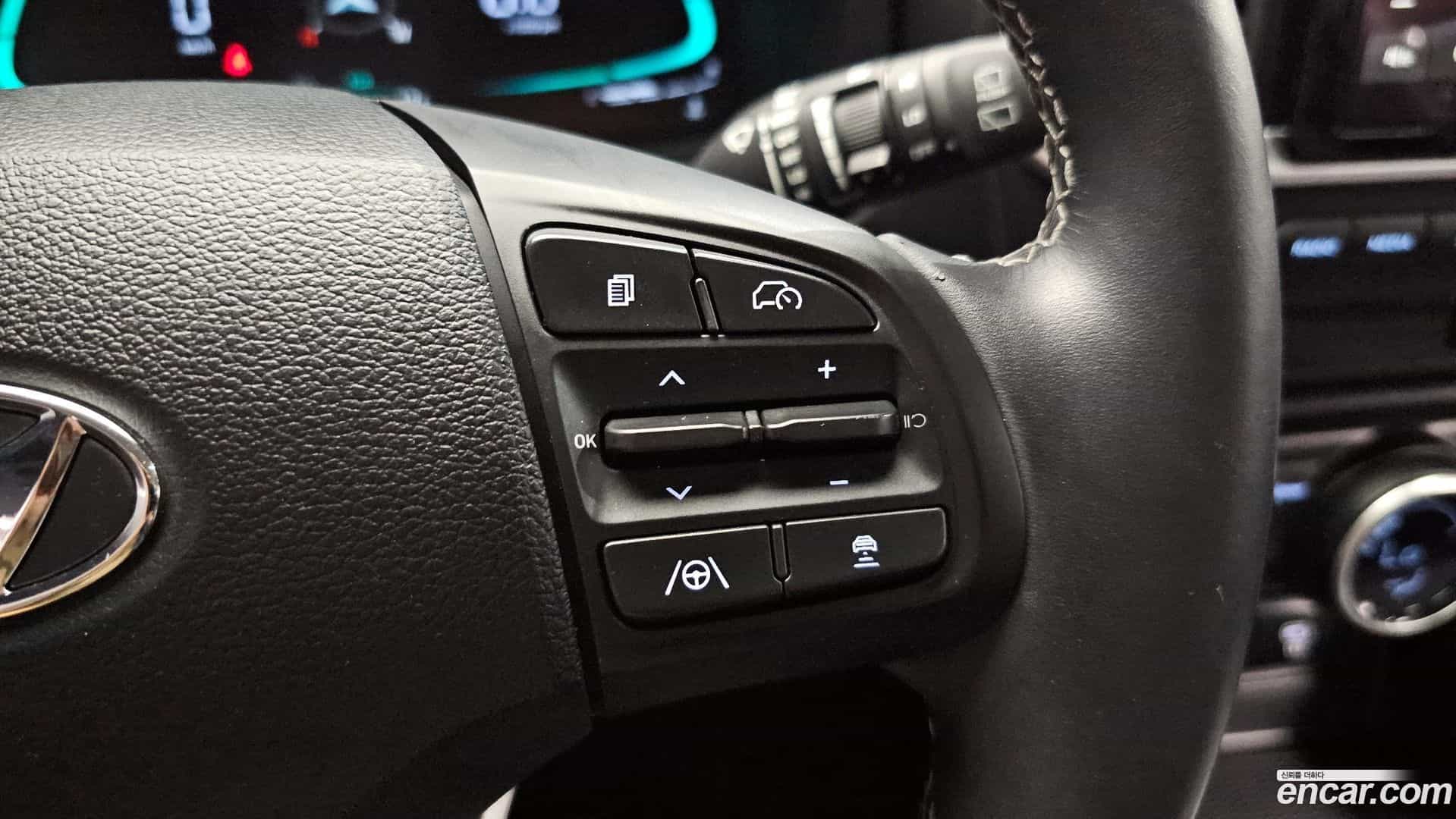 Venue Hyundai 2023.10-OPTION-045