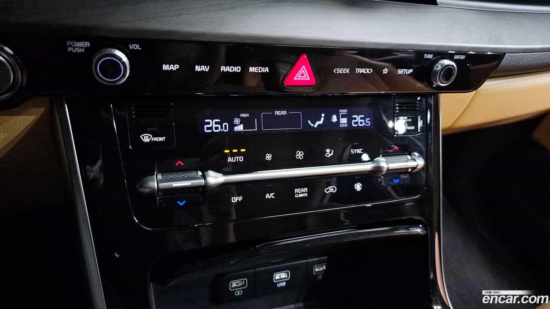 Canival Kia 2022.7-OPTION-042