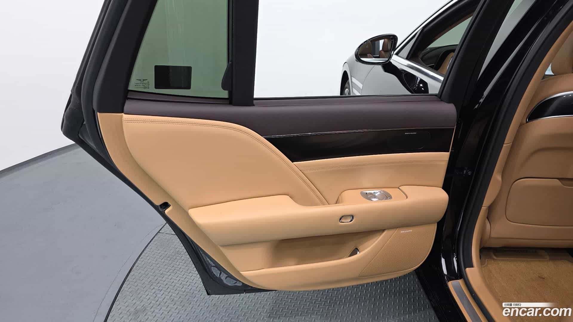 G90 Genesis 2024.8-INNER-035