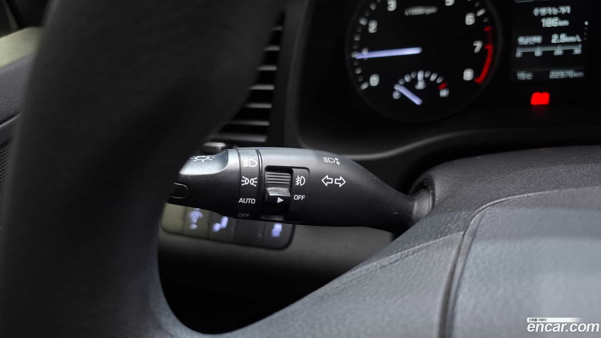 AVANTE Hyundai 2016.8-OPTION-020
