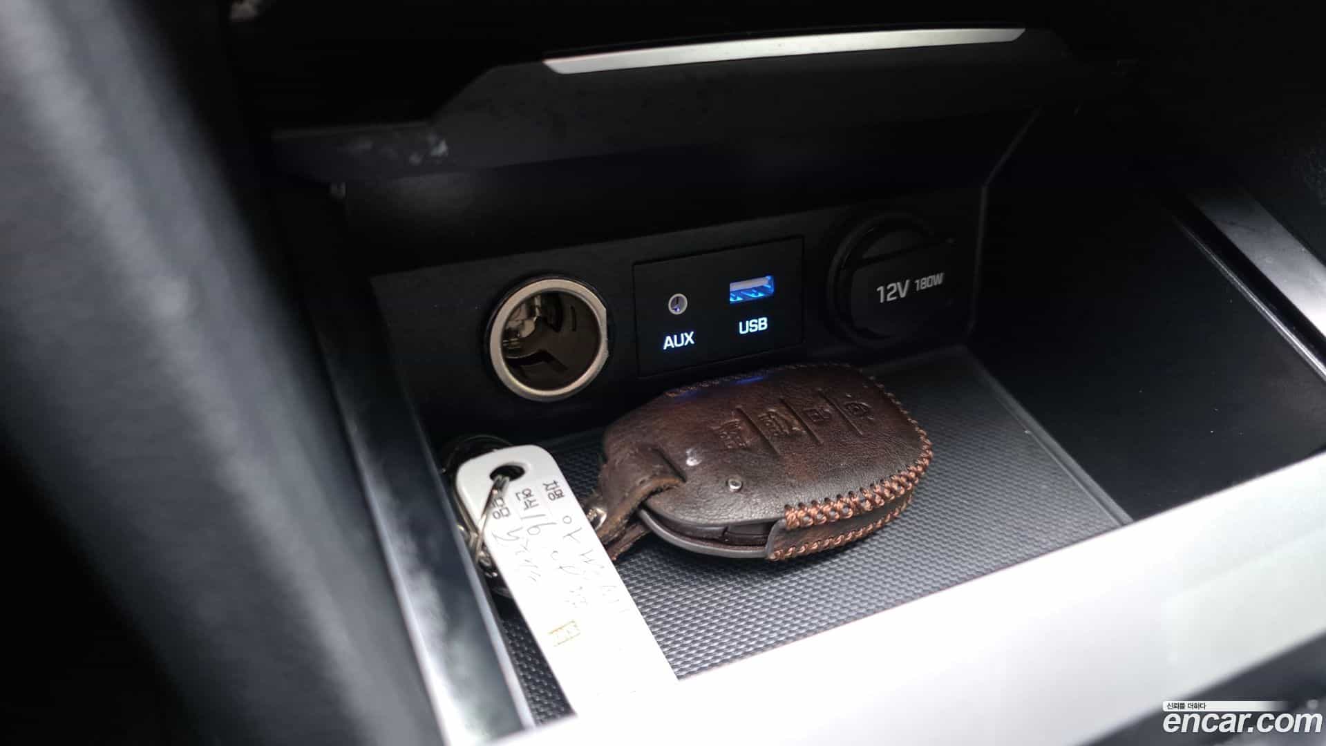 AVANTE Hyundai 2016.8-OPTION-024