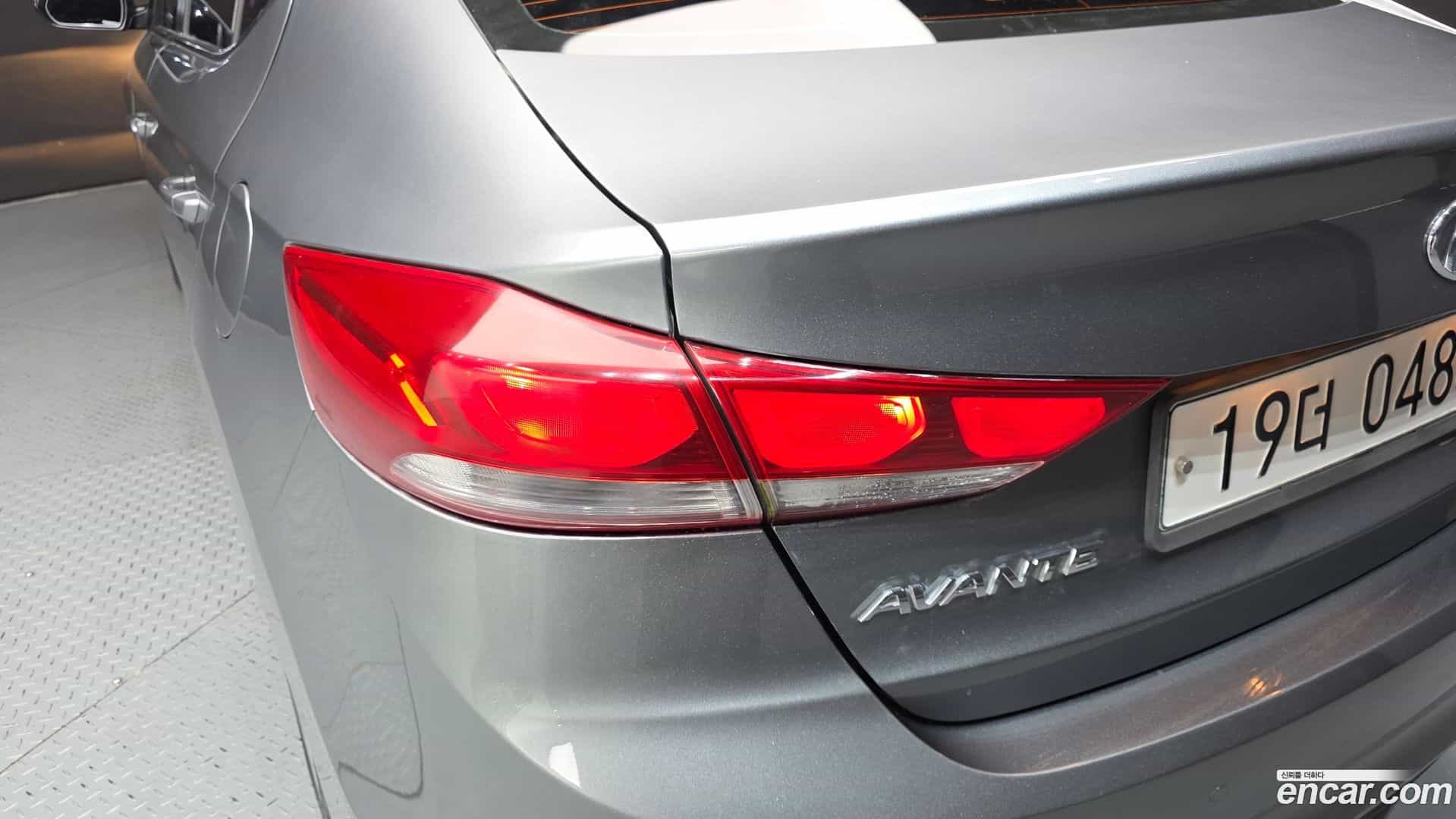 AVANTE Hyundai 2016.8-OUTER-033