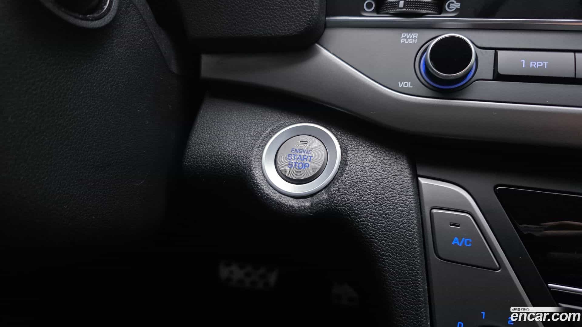 AVANTE Hyundai 2016.8-OPTION-042