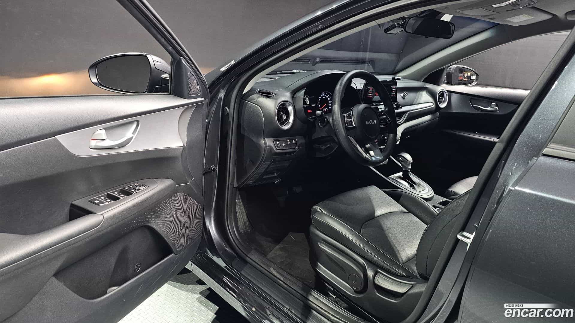 K3 Kia 2022.2-INNER-010