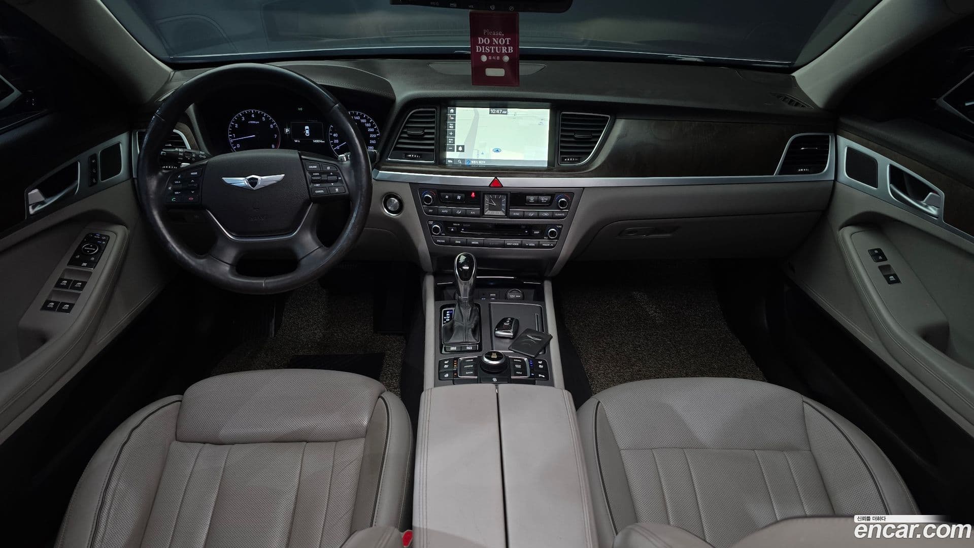 Main__Slider__Photo:Genesis Hyundai 2014.1-6