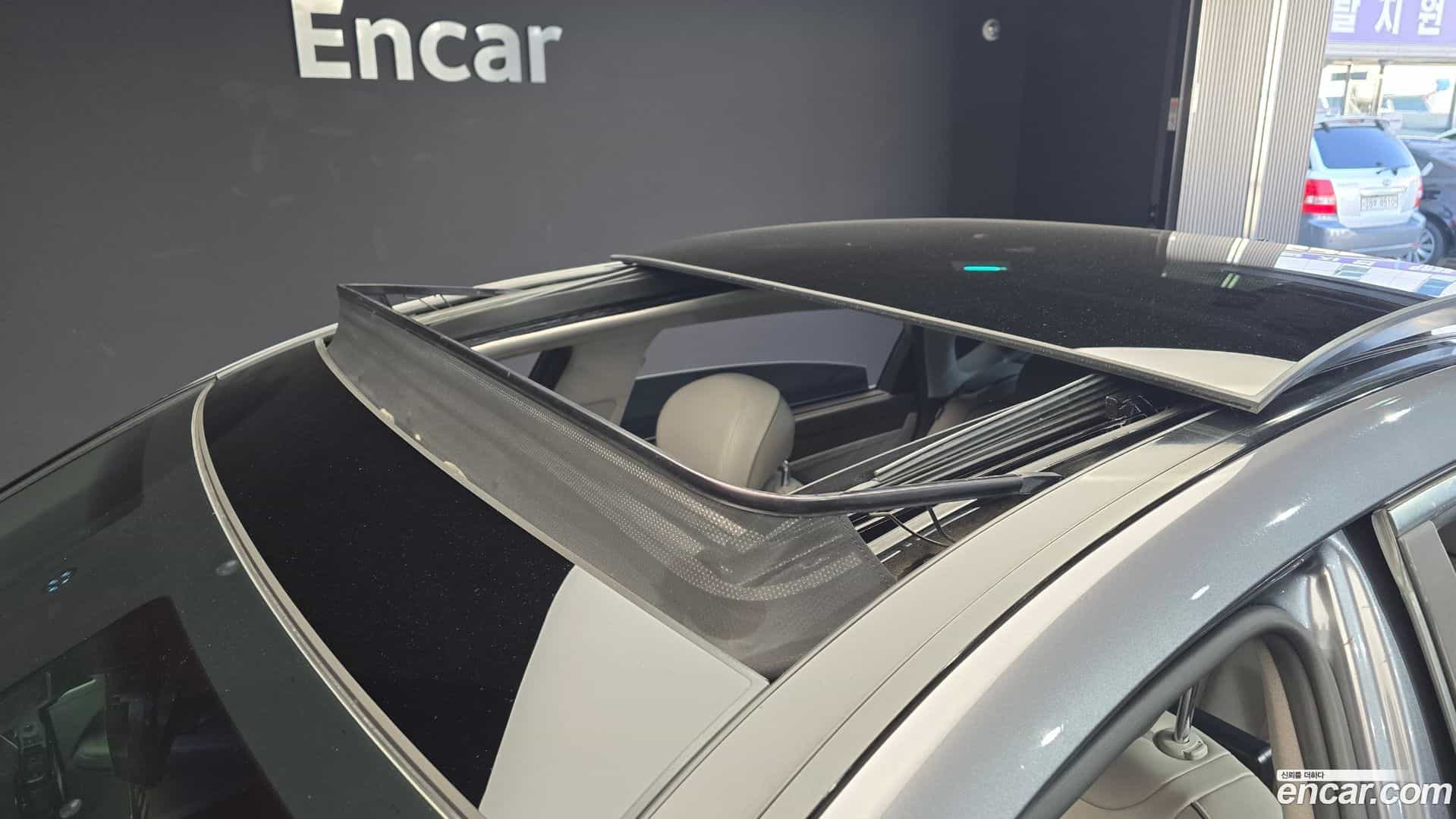 Genesis Hyundai 2014.1-OPTION-023